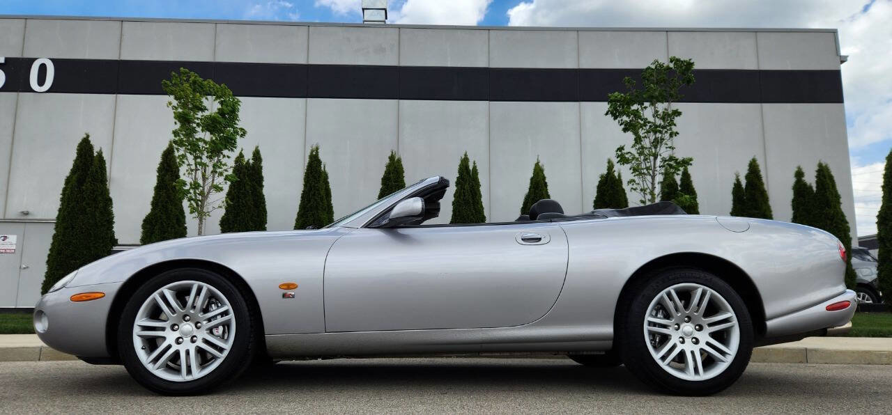 Used 2004 Jaguar XK8 Convertible image 2