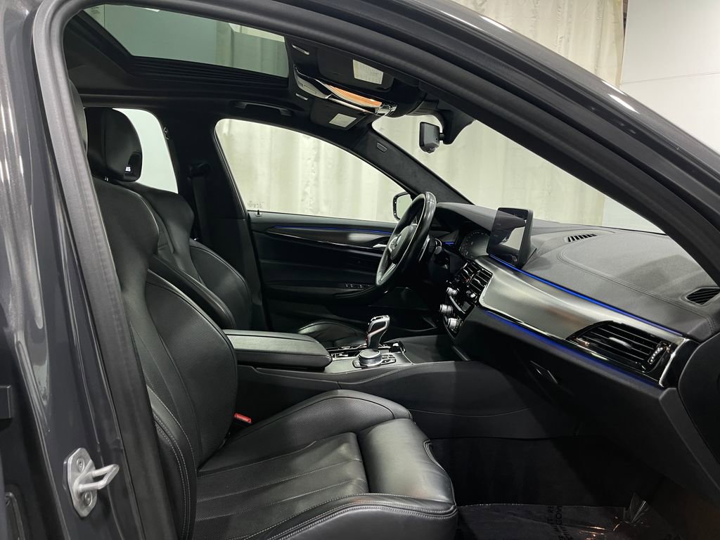 Used 2021 BMW M5 w/ Executive Package image 34