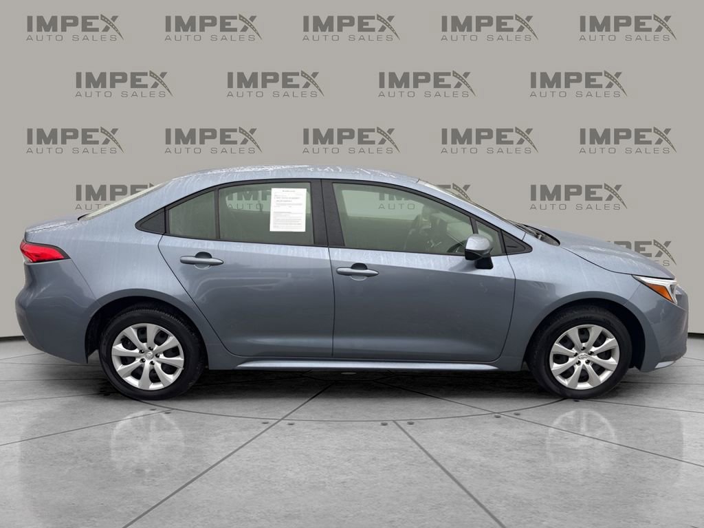 Used 2026 Toyota Corolla LE FWD image 6