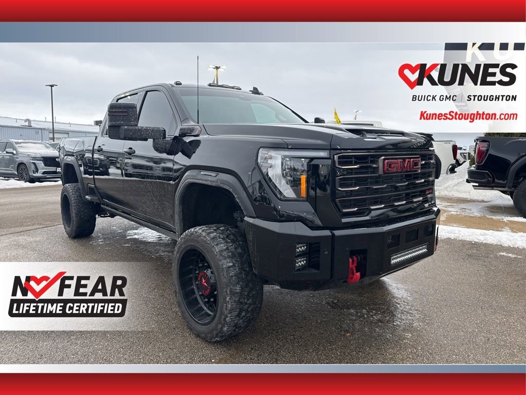 Used 2024 GMC Sierra 2500 AT4X image 4