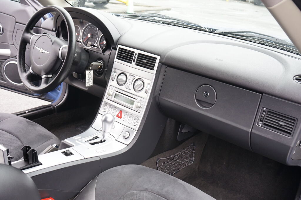 Used 2005 Chrysler Crossfire SRT-6 image 12