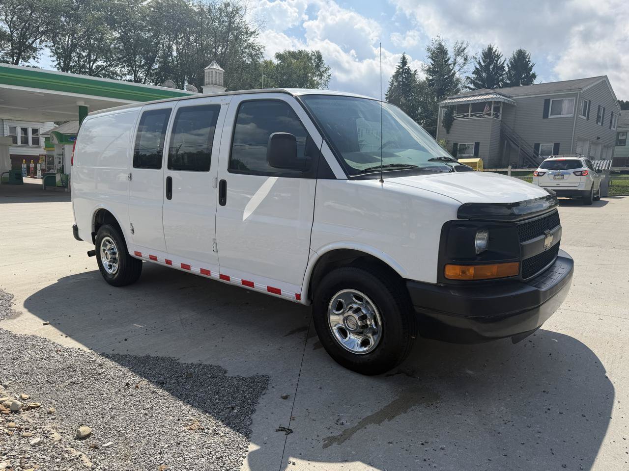 Used 2012 Chevrolet Express 2500 RWD image 7