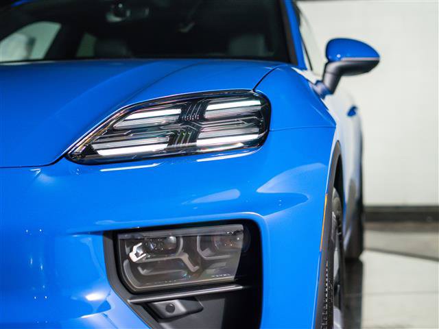 Used 2026 Porsche Macan Electric RWD image 30