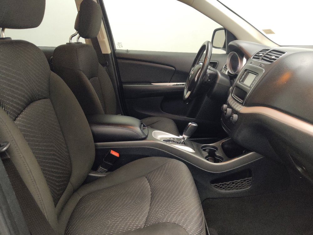 Used 2020 Dodge Journey SE w/ SE Popular Equipment Group FWD image 21