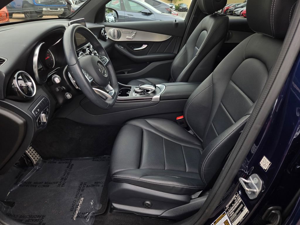 Used 2019 Mercedes-Benz GLC 300 4MATIC Coupe image 19