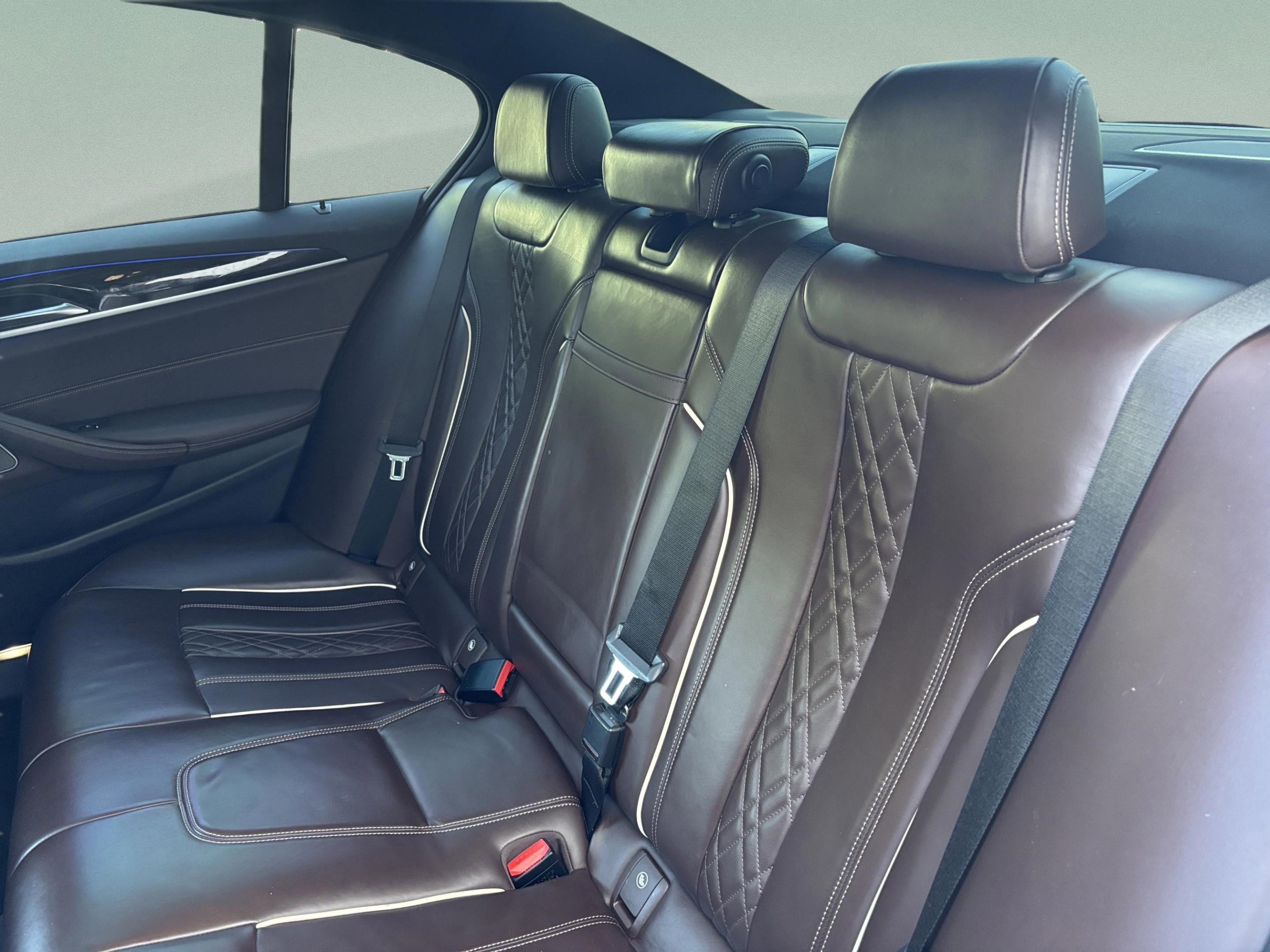Used 2021 BMW 540i RWD image 15