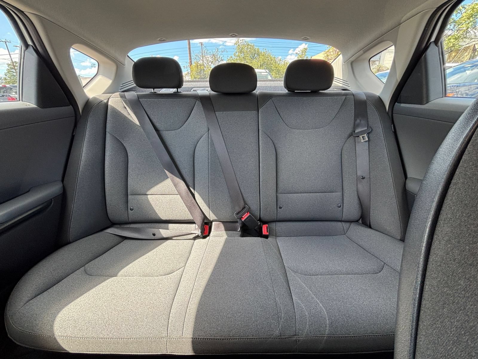 Used 2025 Kia K4 FWD image 36