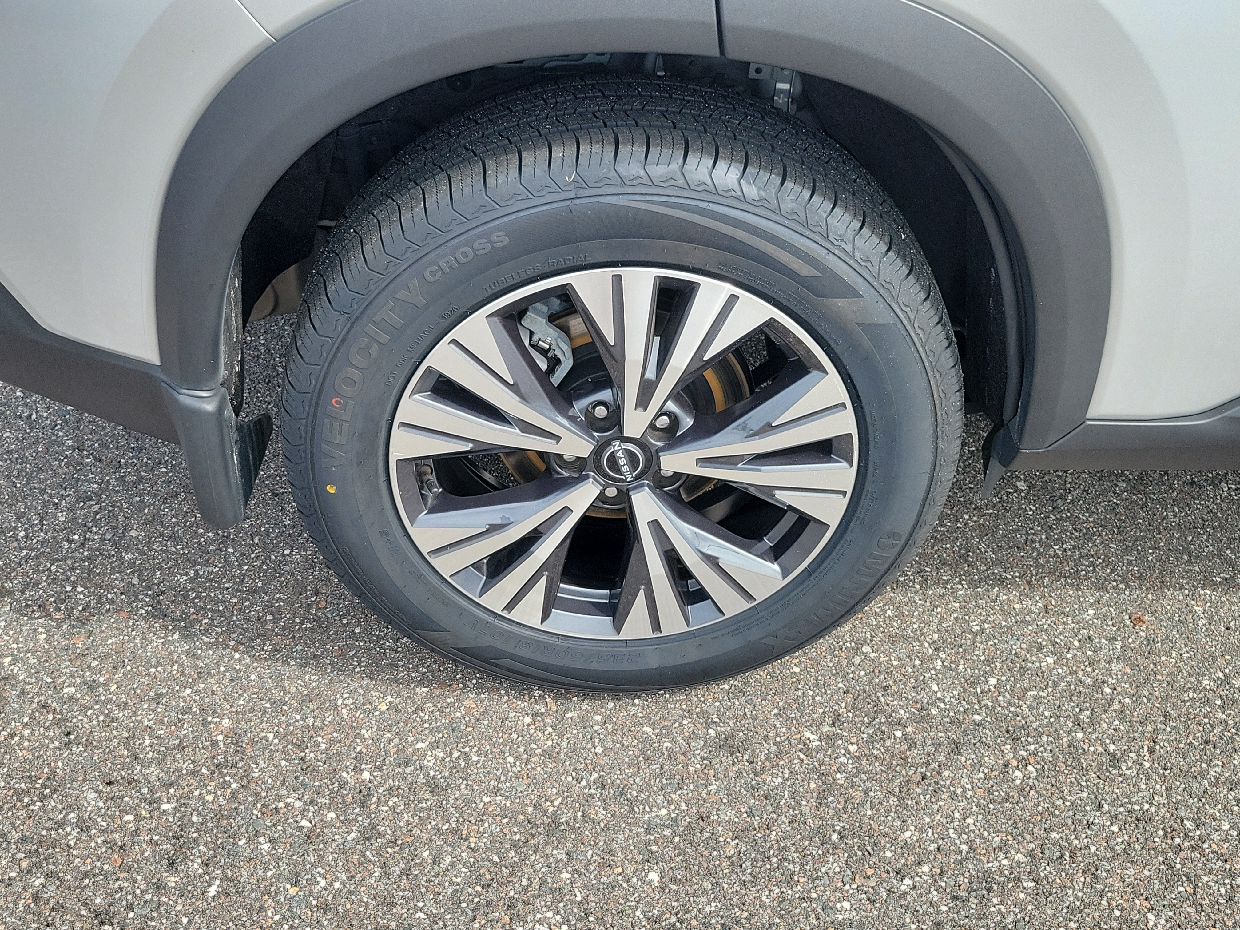 Used 2022 Nissan Rogue SV FWD image 37