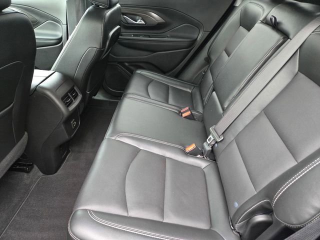 Used 2024 GMC Terrain SLT image 10