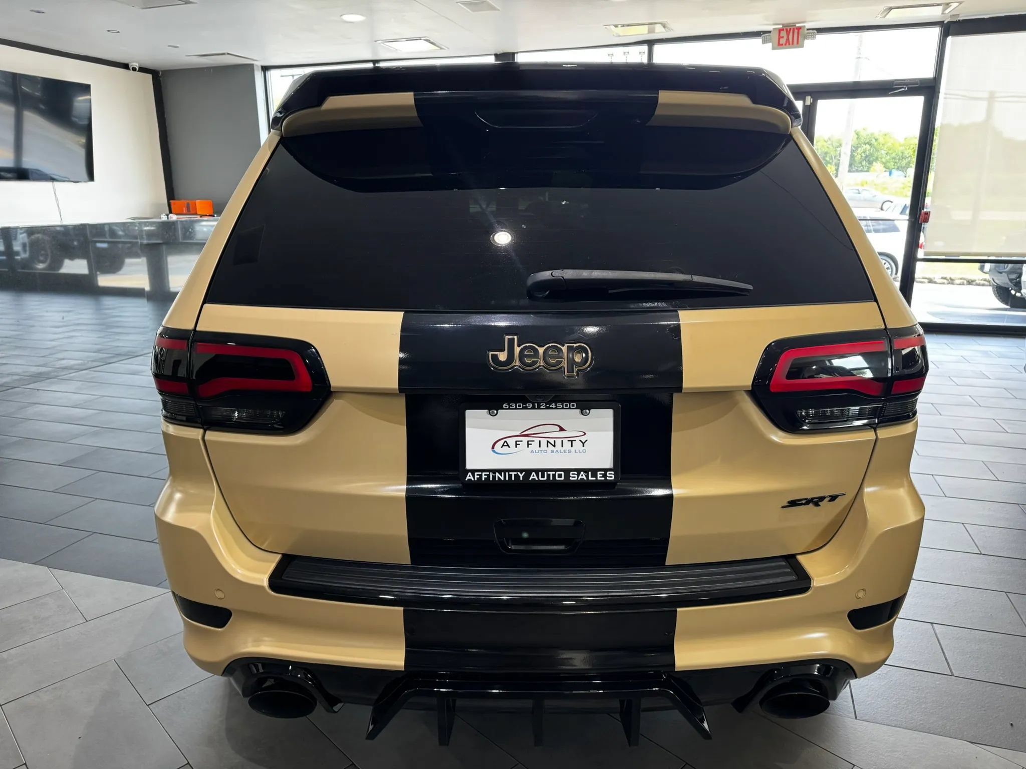 Used 2018 Jeep Grand Cherokee SRT AWD/4WD image 4