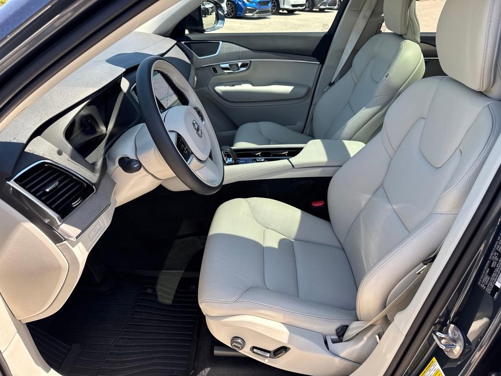 Certified 2025 Volvo XC90 T8 Plus w/ Protection Package Premier AWD/4WD image 7