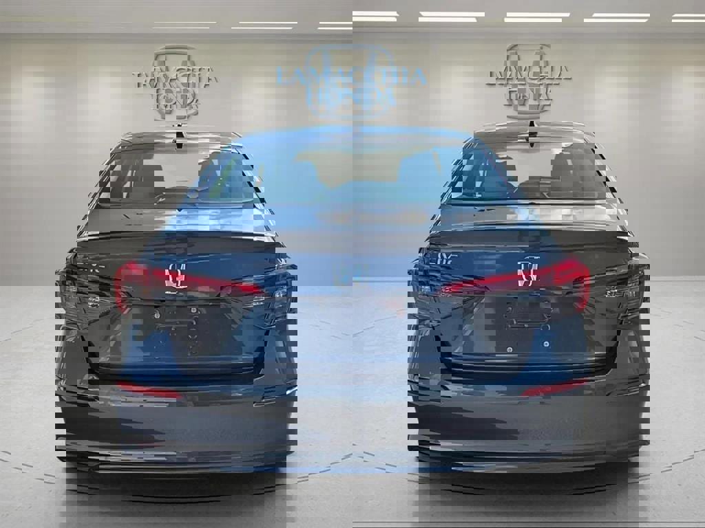 Used 2023 Honda Civic LX image 4