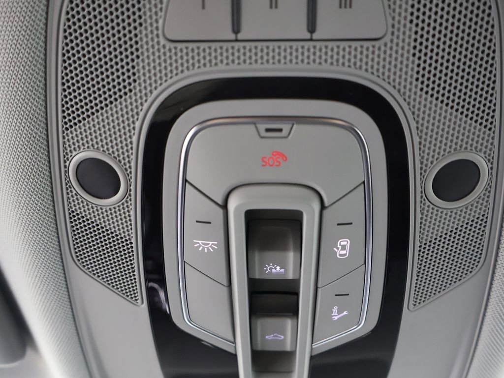 Used 2018 Audi Q5 2.0T Premium Plus w/ Premium Plus Package image 9