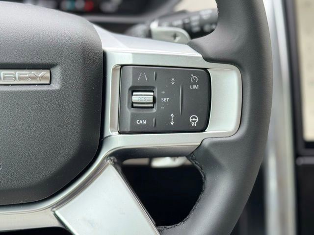 New 2026 Land Rover Discovery Limited Edition AWD/4WD image 24