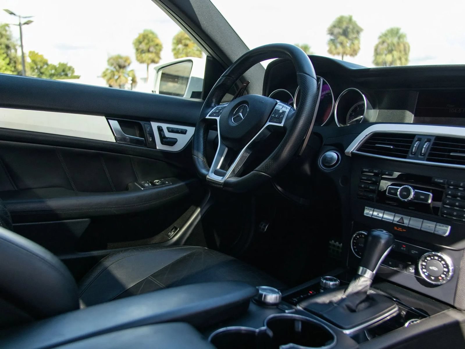 Used 2012 Mercedes-Benz C 63 AMG Coupe w/ Comand Single Disc Pkg image 28