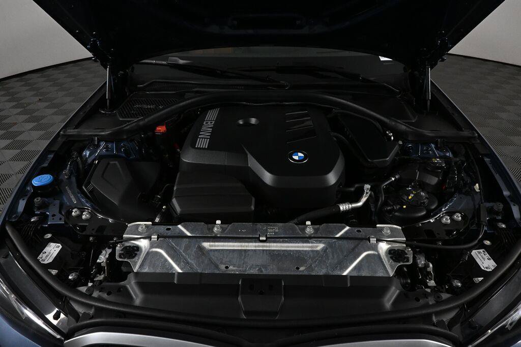 Used 2025 BMW 330i Sedan RWD image 17