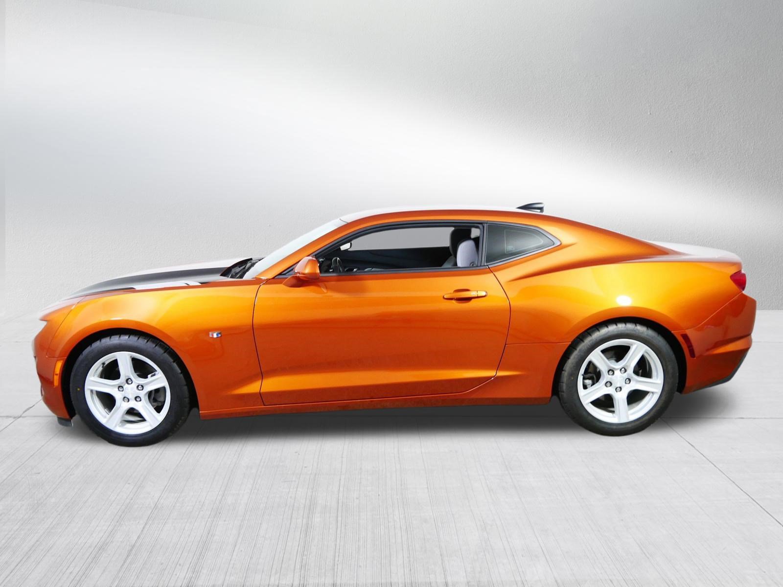 Used 2023 Chevrolet Camaro LT image 4