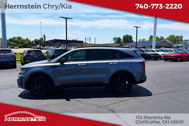 Used 2023 Kia Sorento SX AWD/4WD image 4