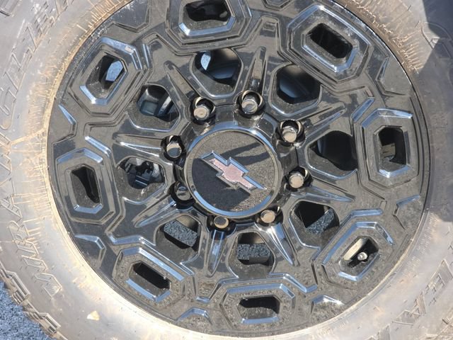 New 2026 Chevrolet Silverado 2500 LTZ w/ LTZ Premium Package AWD/4WD image 11