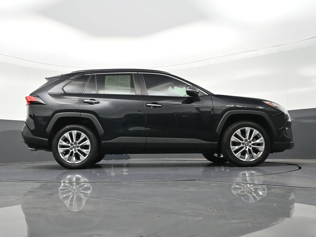 Used 2022 Toyota RAV4 Limited w/ Limited Grade Weather Package FWD image 27