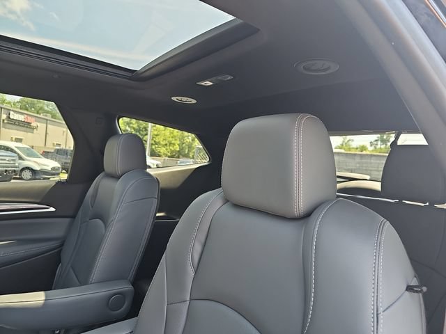 Used 2023 Buick Enclave Essence w/ Experience Buick Package FWD image 17