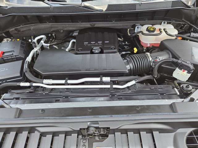 Used 2023 Chevrolet Silverado 1500 LT AWD/4WD image 31