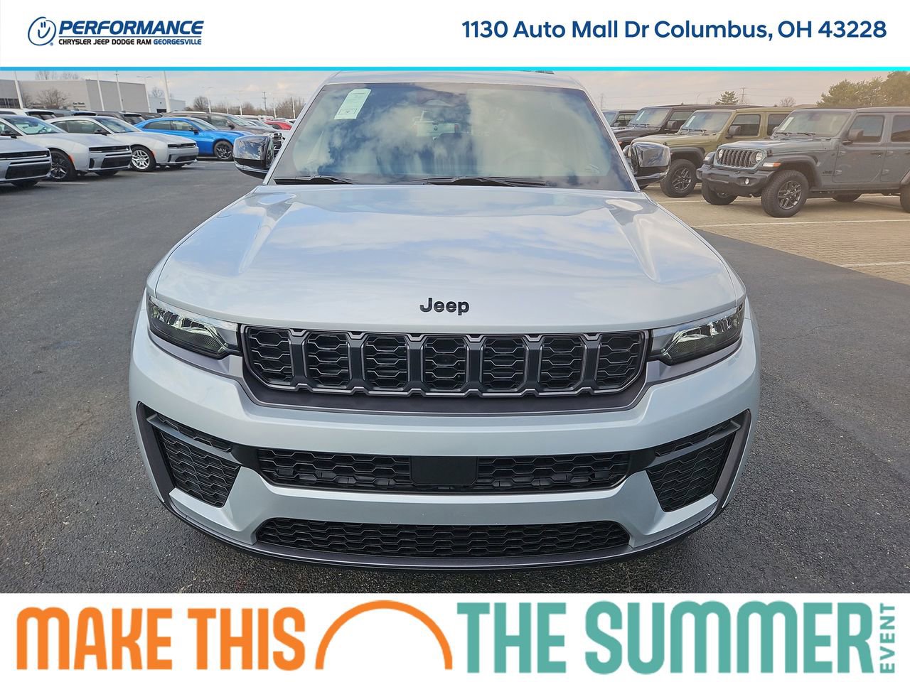 New 2026 Jeep Grand Cherokee Altitude AWD/4WD image 2