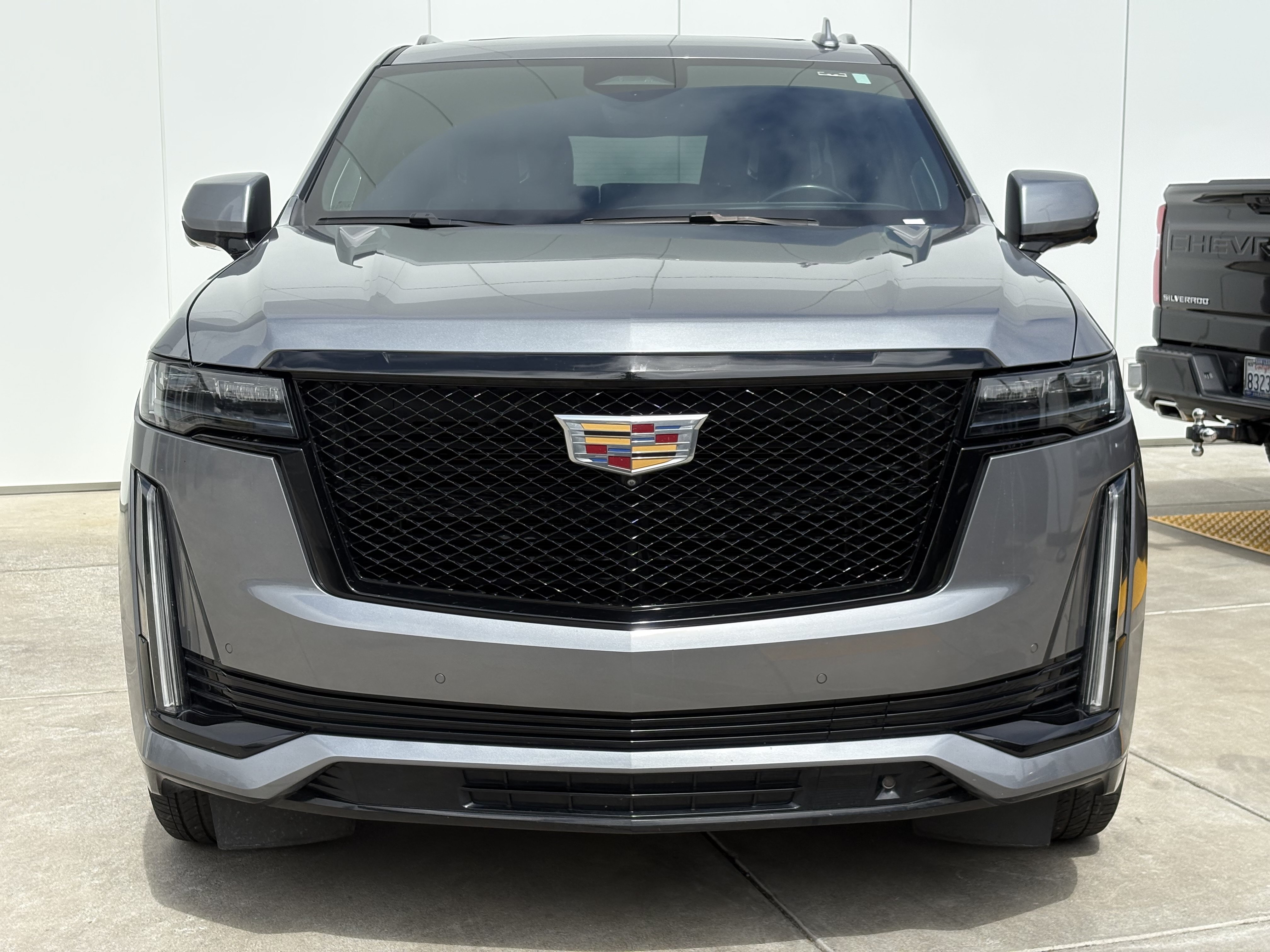 Used 2021 Cadillac Escalade ESV Sport Platinum AWD/4WD image 3