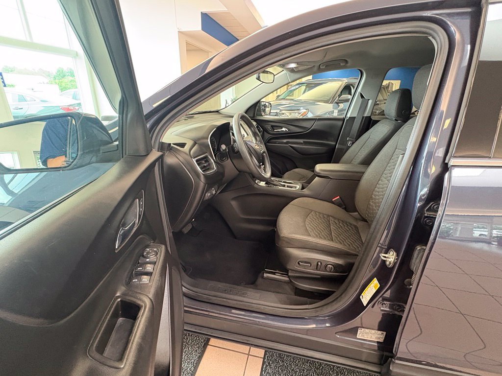 Used 2018 Chevrolet Equinox LT AWD/4WD image 24