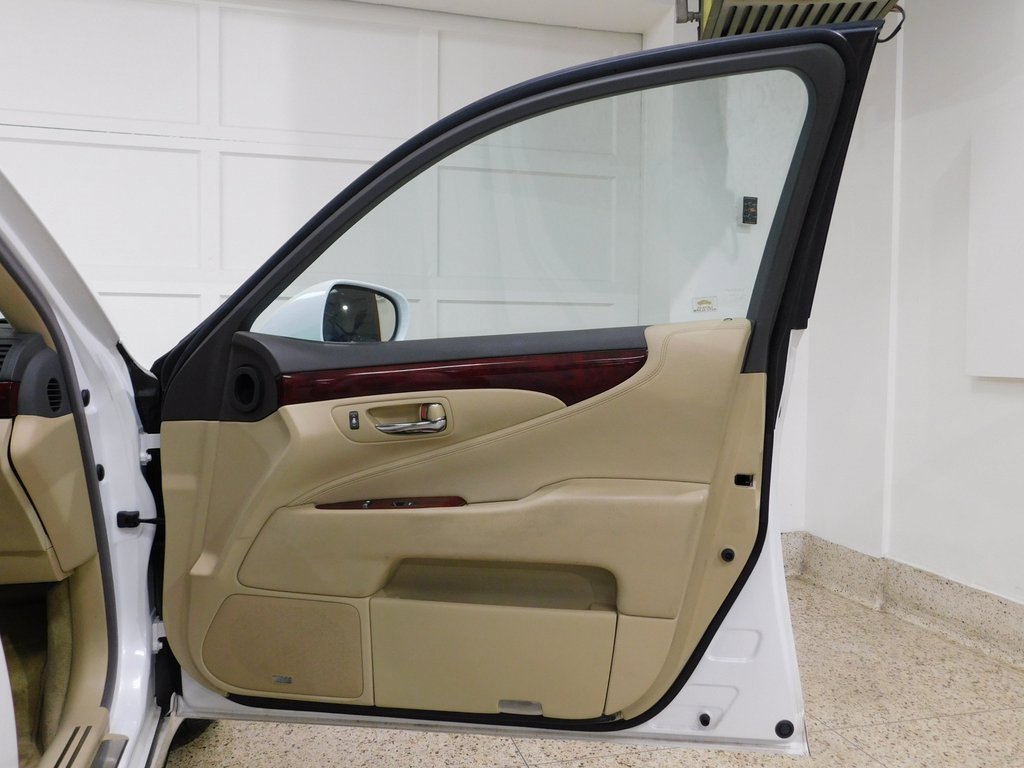 Used 2008 Lexus LS 460 image 82