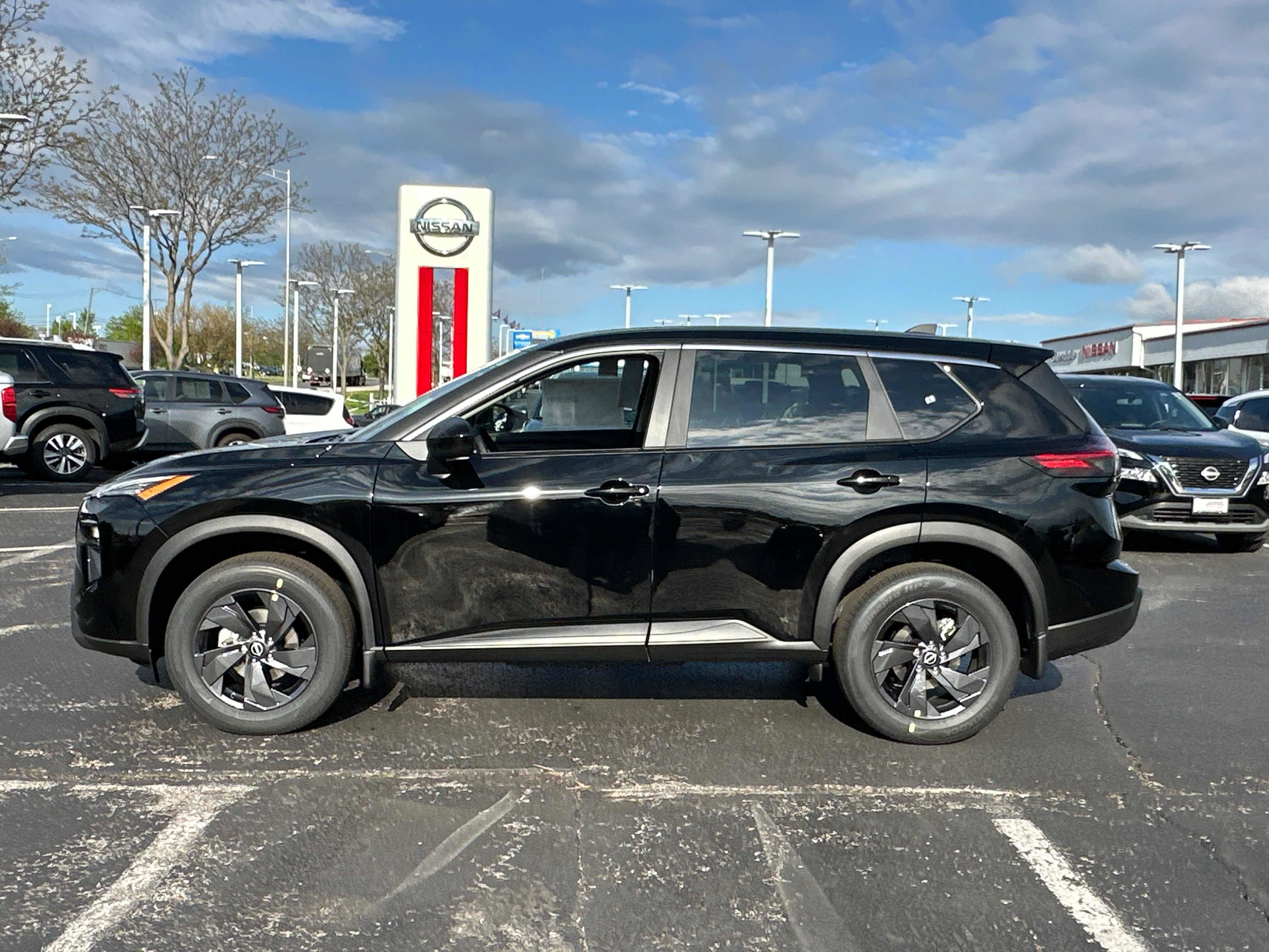 New 2026 Nissan Rogue SV w/ Cold Weather Package AWD/4WD image 6