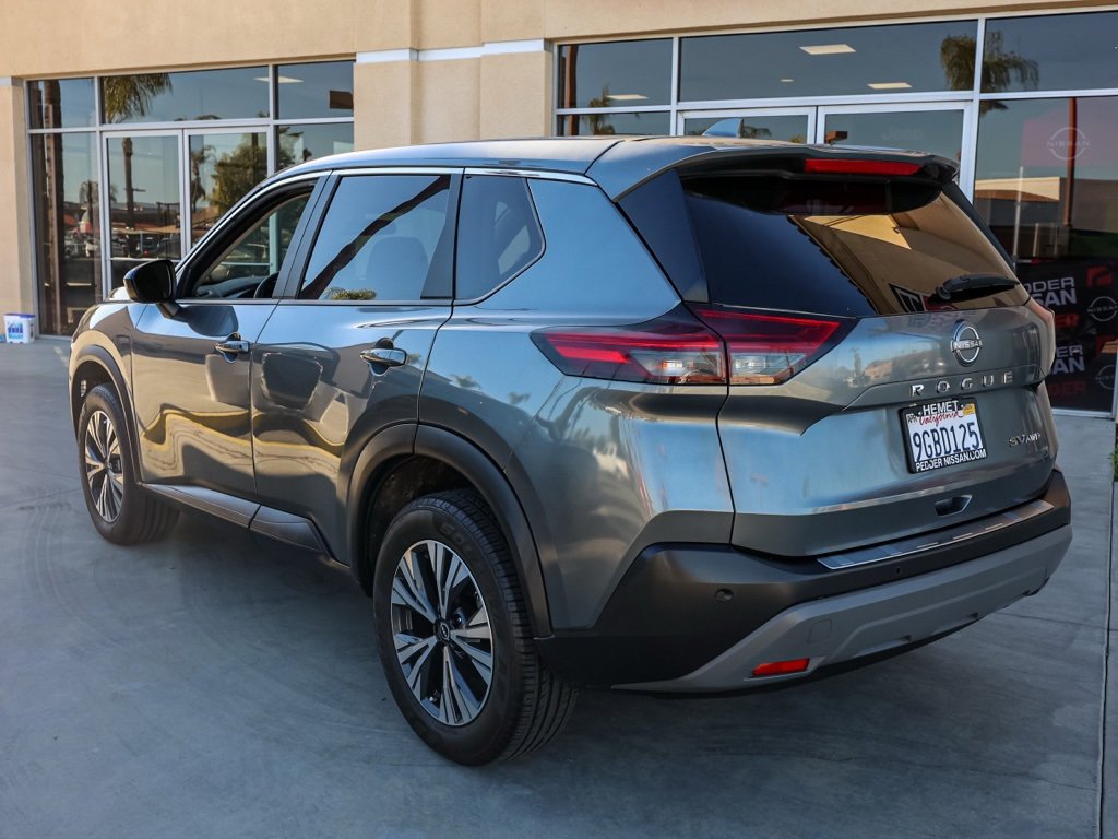 Used 2023 Nissan Rogue SV image 6