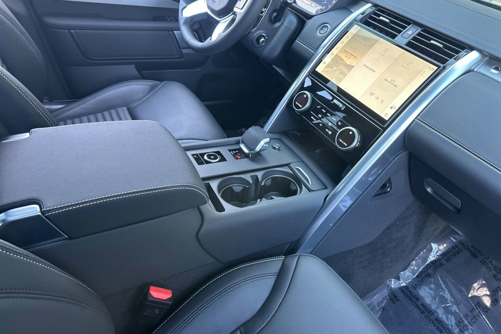 New 2026 Land Rover Discovery Limited Edition AWD/4WD image 27