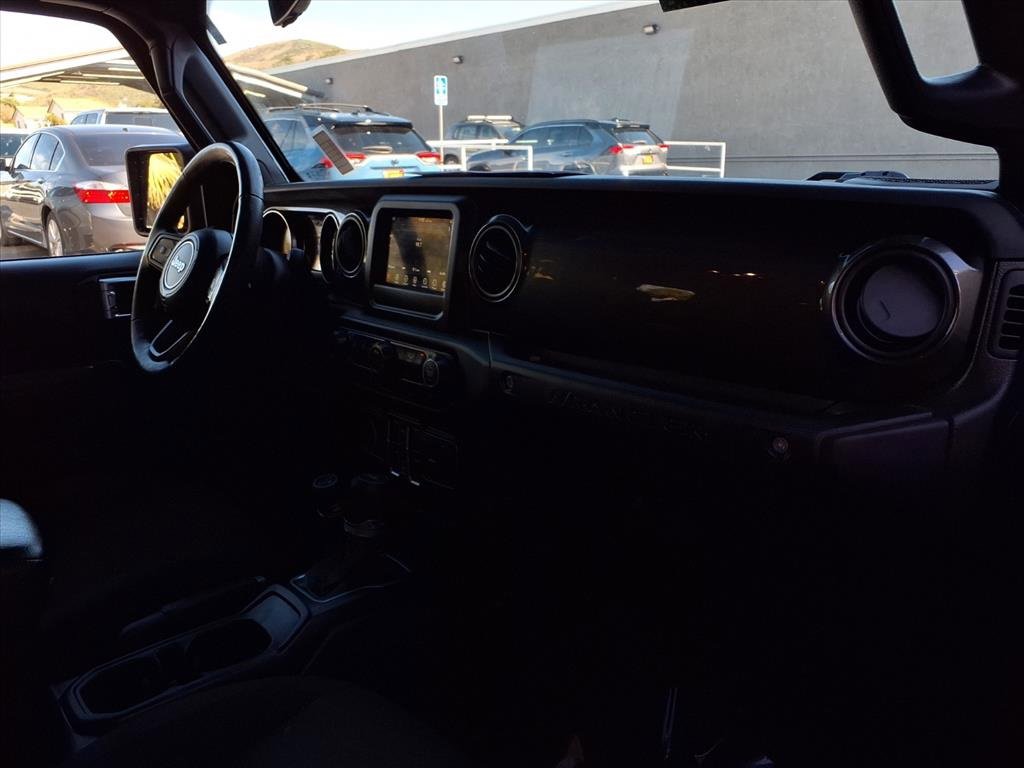 Used 2019 Jeep Wrangler Unlimited Sport image 23