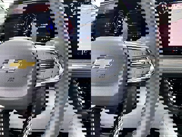 New 2026 Chevrolet Suburban Premier image 19