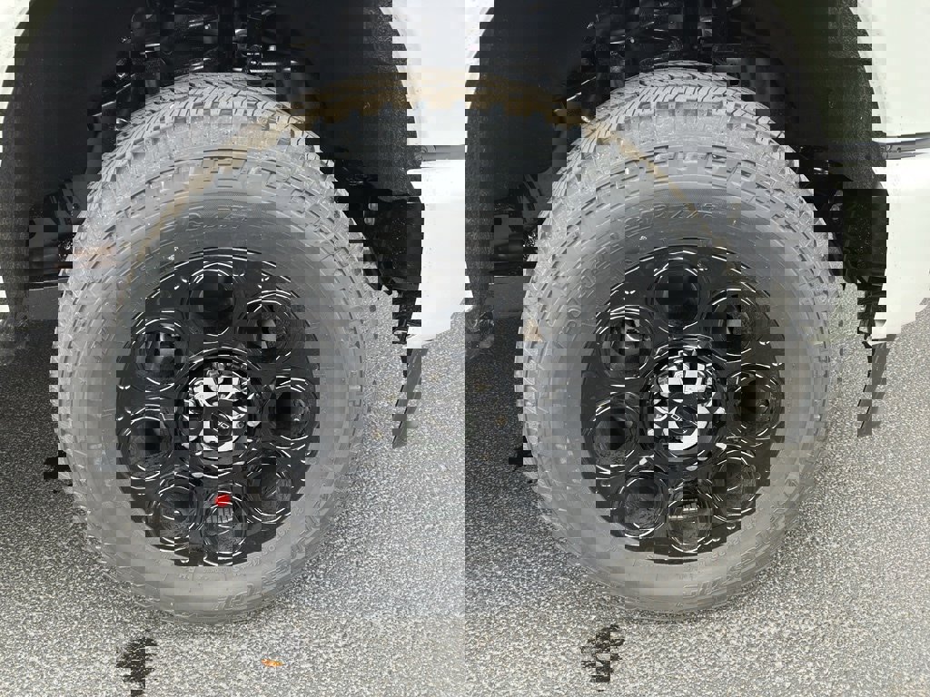 New 2026 Ford F350 Lariat w/ Black Appearance Package image 10