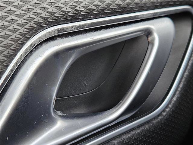 Used 2021 Land Rover Range Rover Velar R-Dynamic S image 16