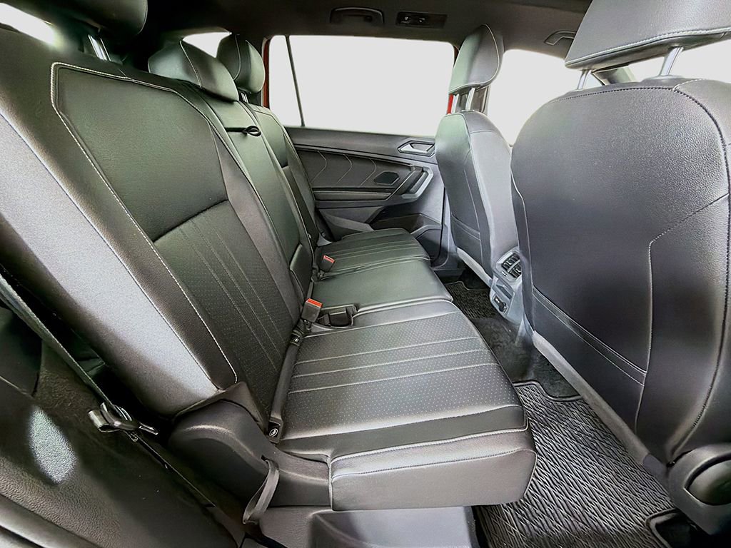 Used 2024 Volkswagen Tiguan SE R-Line image 26