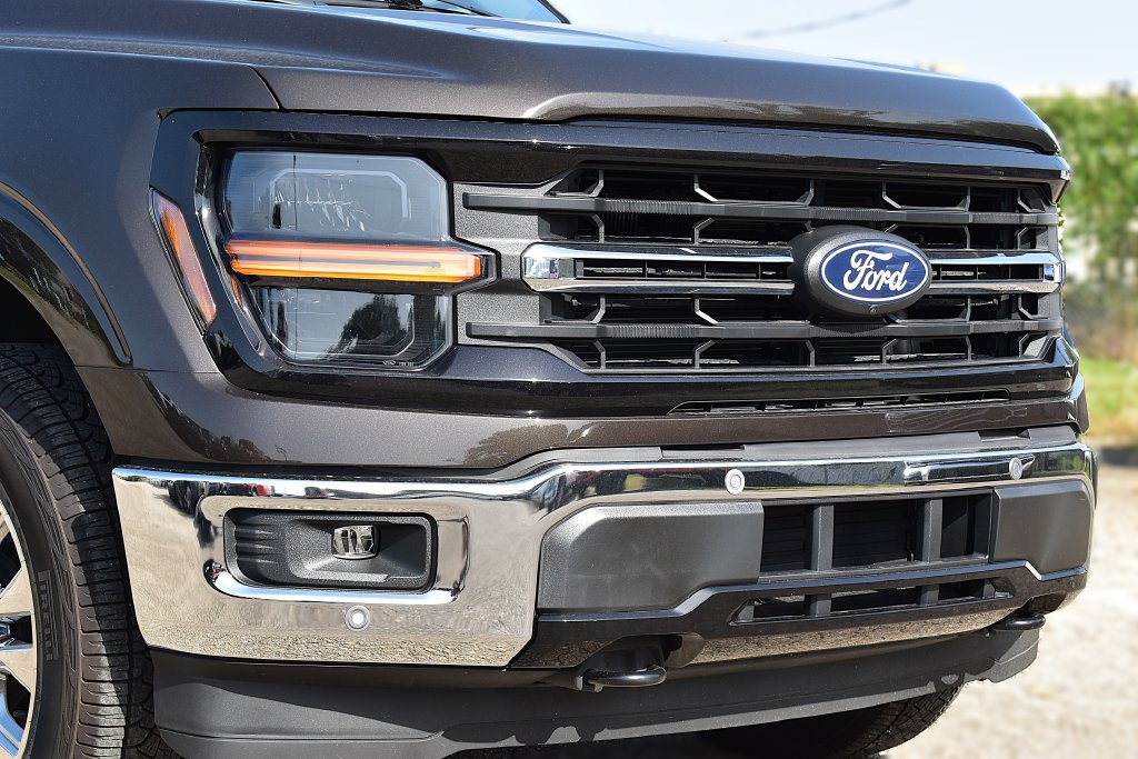 Certified 2024 Ford F150 XLT w/ Equipment Group 302A MID AWD/4WD image 5