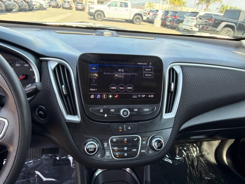 Used 2023 Chevrolet Malibu LT FWD image 19