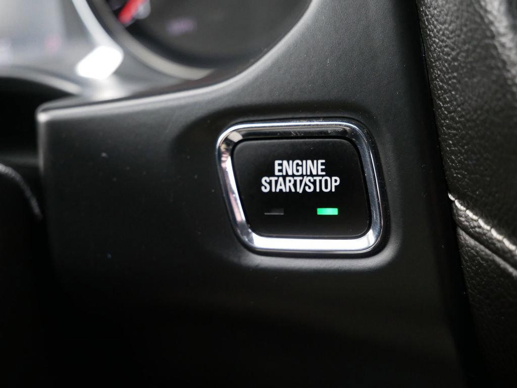 Used 2023 GMC Acadia SLT image 25