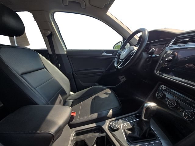Used 2019 Volkswagen Tiguan SEL AWD/4WD image 15