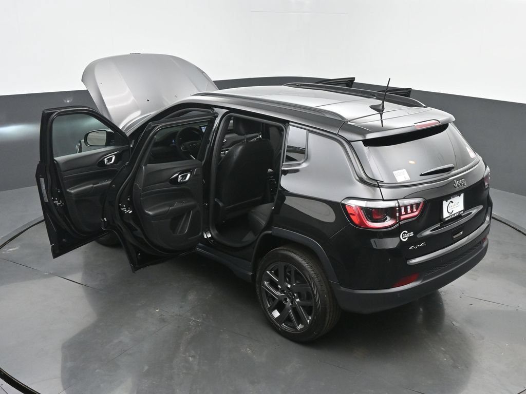 New 2026 Jeep Compass Limited w/ Sun, Sound & Navigation Group AWD/4WD image 62