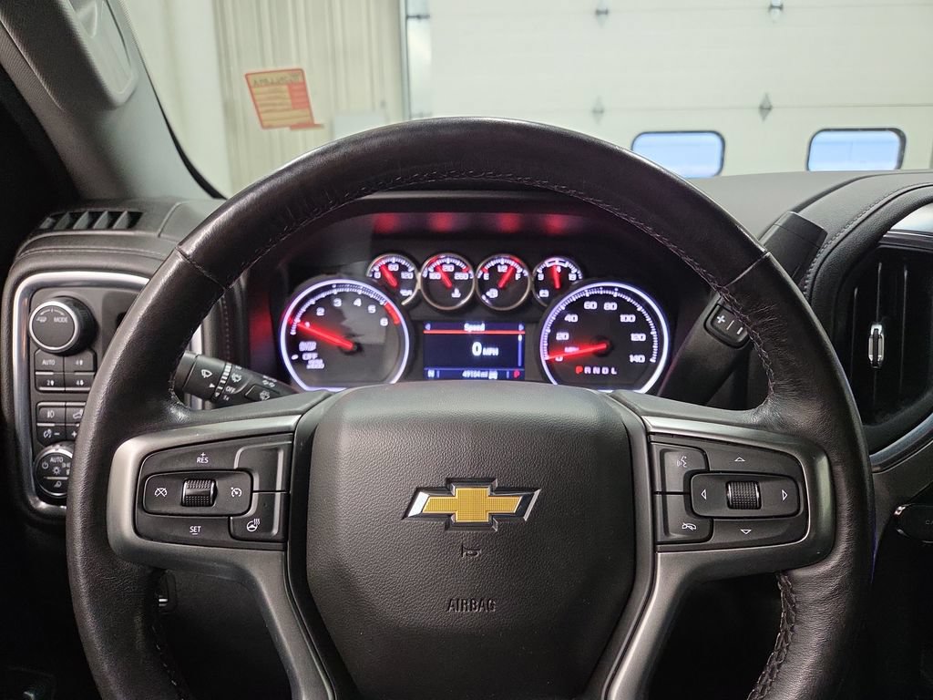 Used 2021 Chevrolet Silverado 1500 LTZ AWD/4WD image 17
