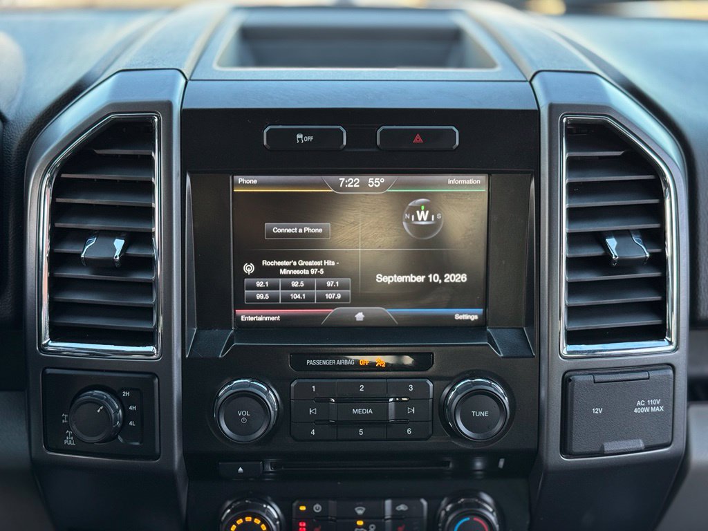 Used 2015 Ford F150 XLT w/ Equipment Group 302A Luxury AWD/4WD image 3