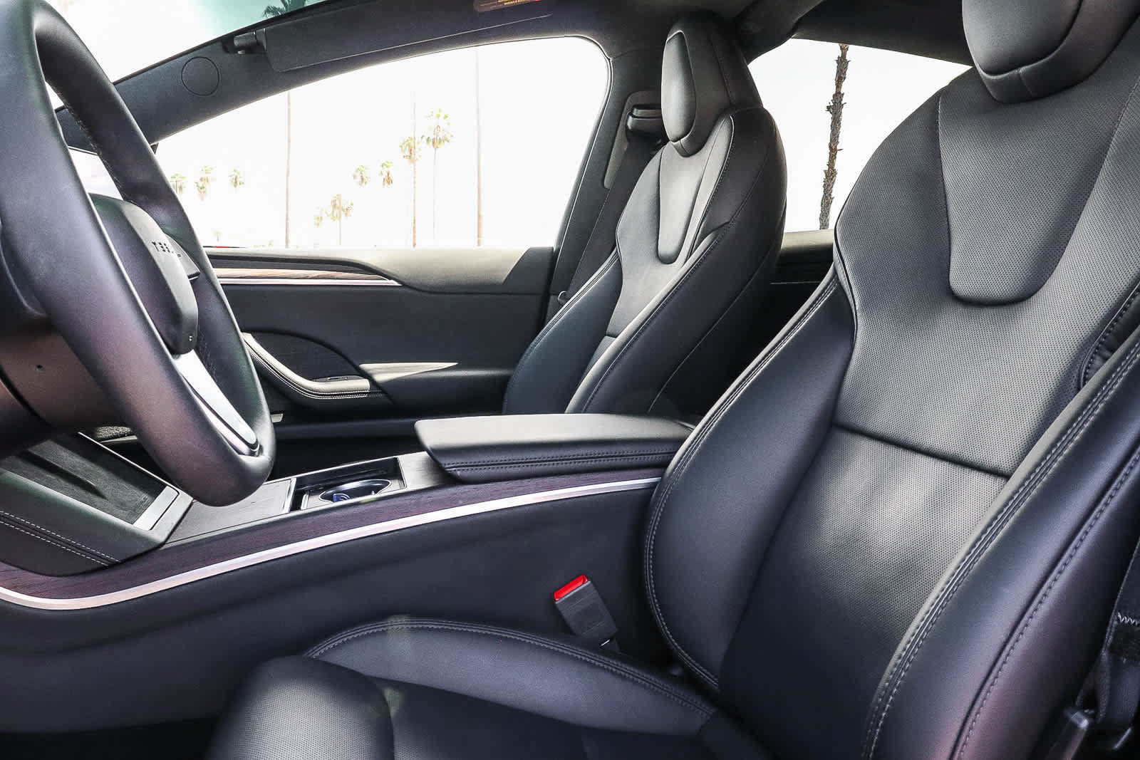 Used 2024 Tesla Model X AWD/4WD image 25