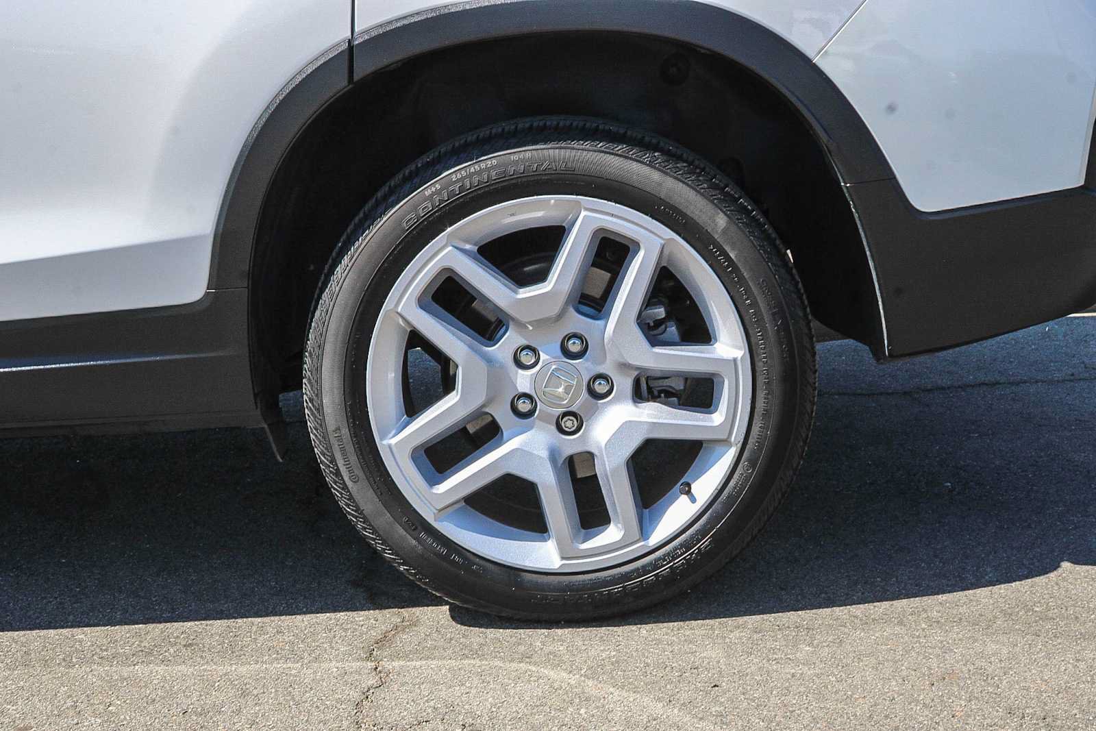 Certified 2024 Honda Passport EX-L image 10