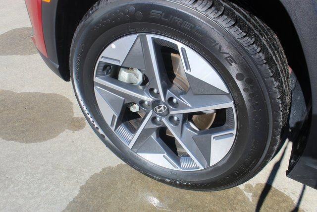 Used 2025 Hyundai Tucson SEL image 3