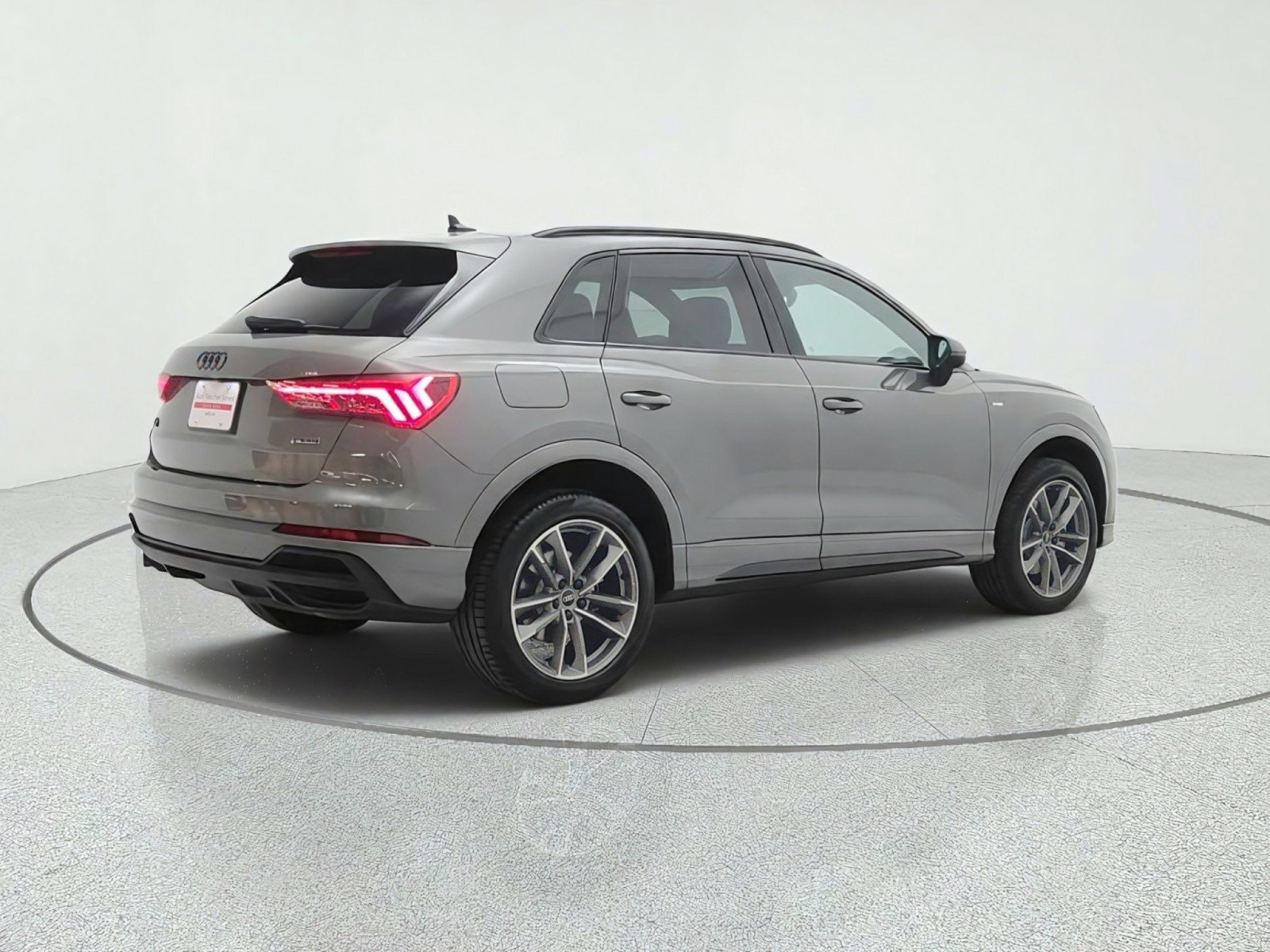 Used 2025 Audi Q3 2.0T Premium w/ Convenience Package AWD/4WD image 5
