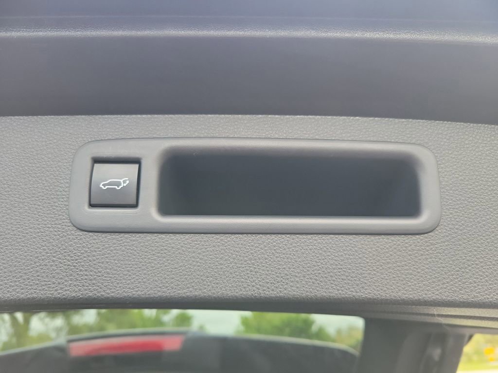 Used 2021 Toyota Highlander Platinum image 14